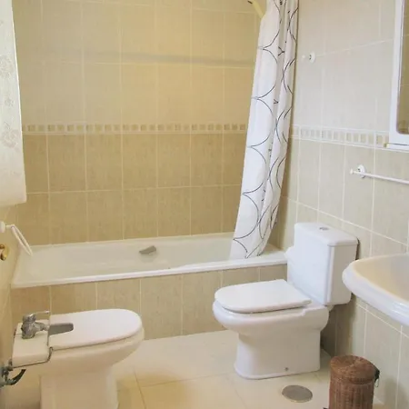 Two-bedroom Holiday In Casa de Férias *